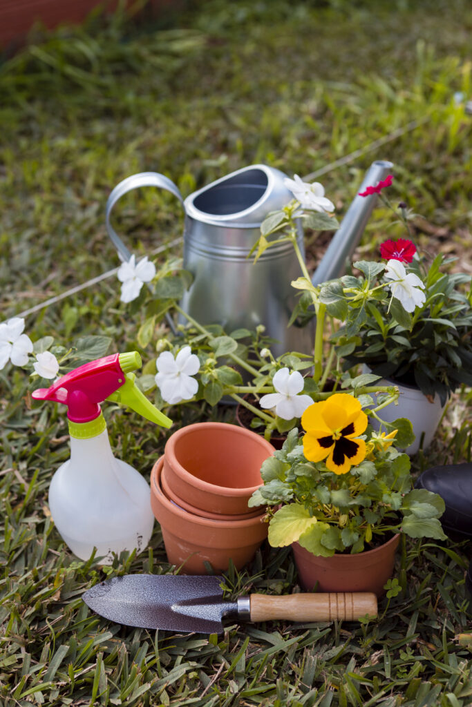 A variedade de produtos para casa e jardim representa um universo vasto e diversificado, repleto de opções que vão desde objetos funcionais até elementos decorativos